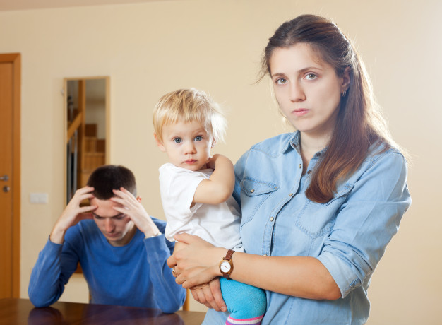 Imagem mostra processo de divórcio com filhos