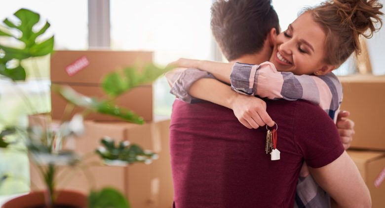 FGTS: utilizar para comprar imóvel ou deixar guardado?